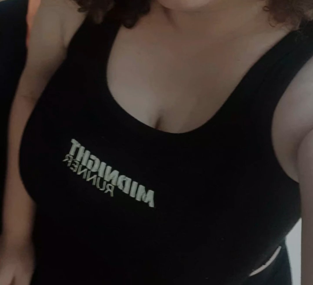 22'lik Pınar kendini yorumlatmak istiyor