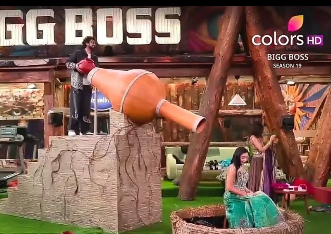 Tanya Mittal ka genuine friend nahi hai Amaal Mallik !! 

STAY STRONG TANYA 

 #TanyaMittal #BiggBoss19