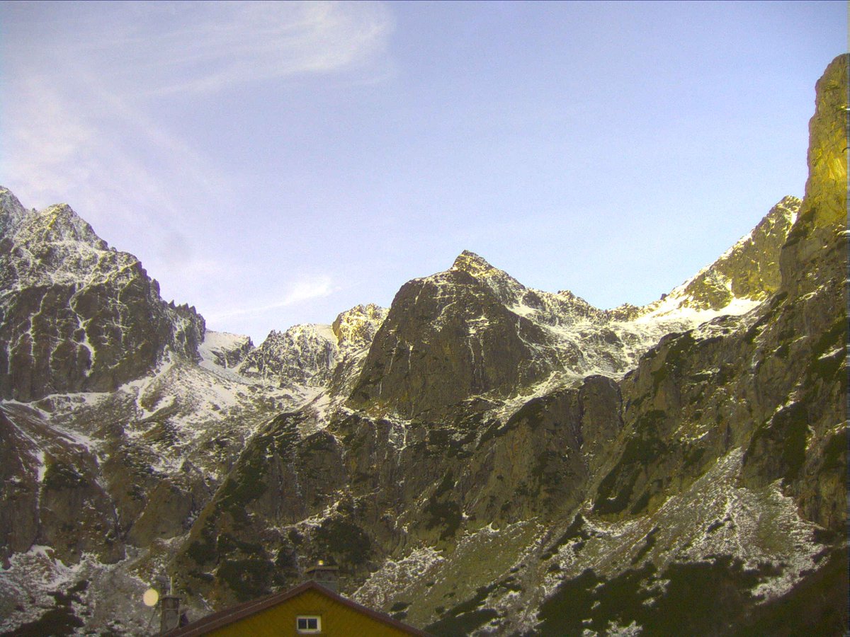 02.11.2025r #TATRY #Polska_Słowacja #aktualnewarunki_currentconditions 📷
dziś: 🌤️🌦️☁️💨
poniedziałek:🌨️🌨️☁️💨
wtorek:🌤️☀️☀️
<a href="/MeteoprognozaPL/">meteoprognoza.pl🇵🇱</a> <a href="/SOB_pl/">Sieć Obserwatorów Burz | Obserwatorzy.info</a>