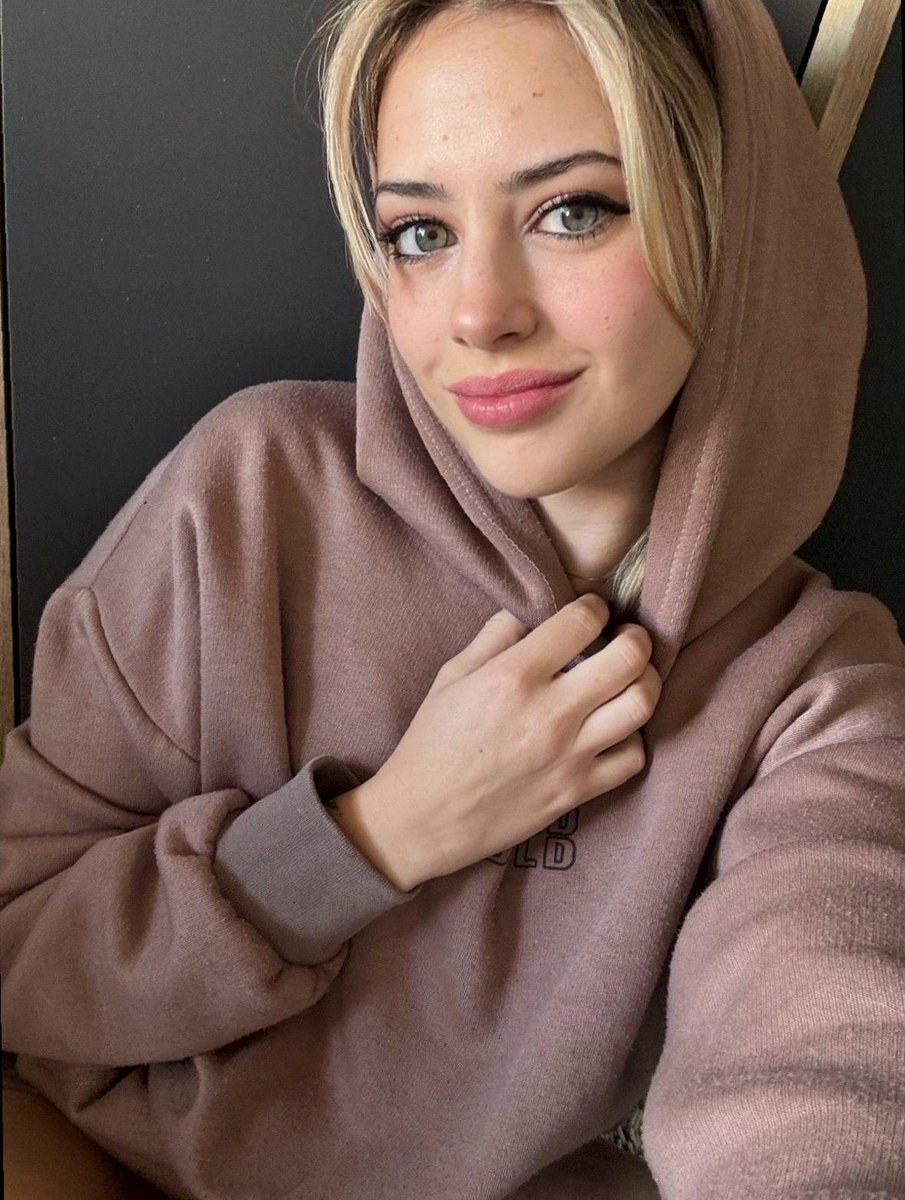 Hailey Jones ⭐️ tweet media