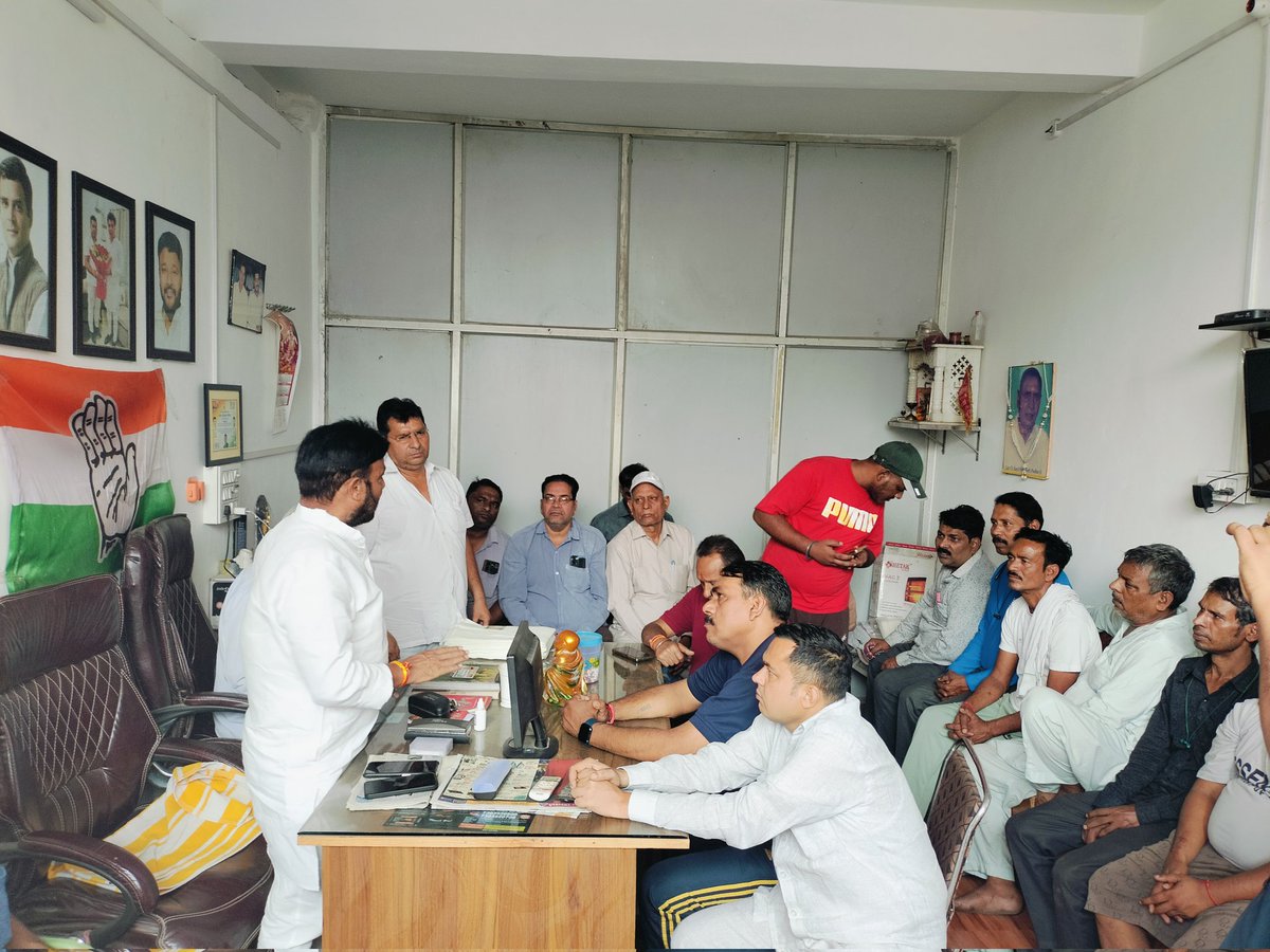 rajkumarjaininc's tweet image. 📍ब्लॉक राम नगर ईस्ट मासिक मीटिंग।
संगठन सृजन अभियान के तहत दिल्ली प्रदेश अध्यक्ष @devendrayadvinc  के दिशा निर्देश अनुसार बाबरपुर जिला कांग्रेस कमेटी में रोहताश नगर विधासभा के रामनगर ब्लॉक में मासिक मीटिंग  का आयोजन किया गया जिसमें ब्लॉक अध्यक्ष Kuldeep Singh Bhati एवं ब्लॉक…