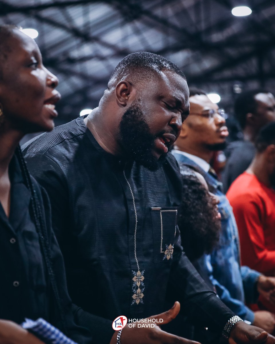 HODChurchNG's tweet image. Our praise to God is a response to His glory. There is no one like Him, and He is worthy of all our praises.

#HouseholdofDavid #FirstService #SundayService