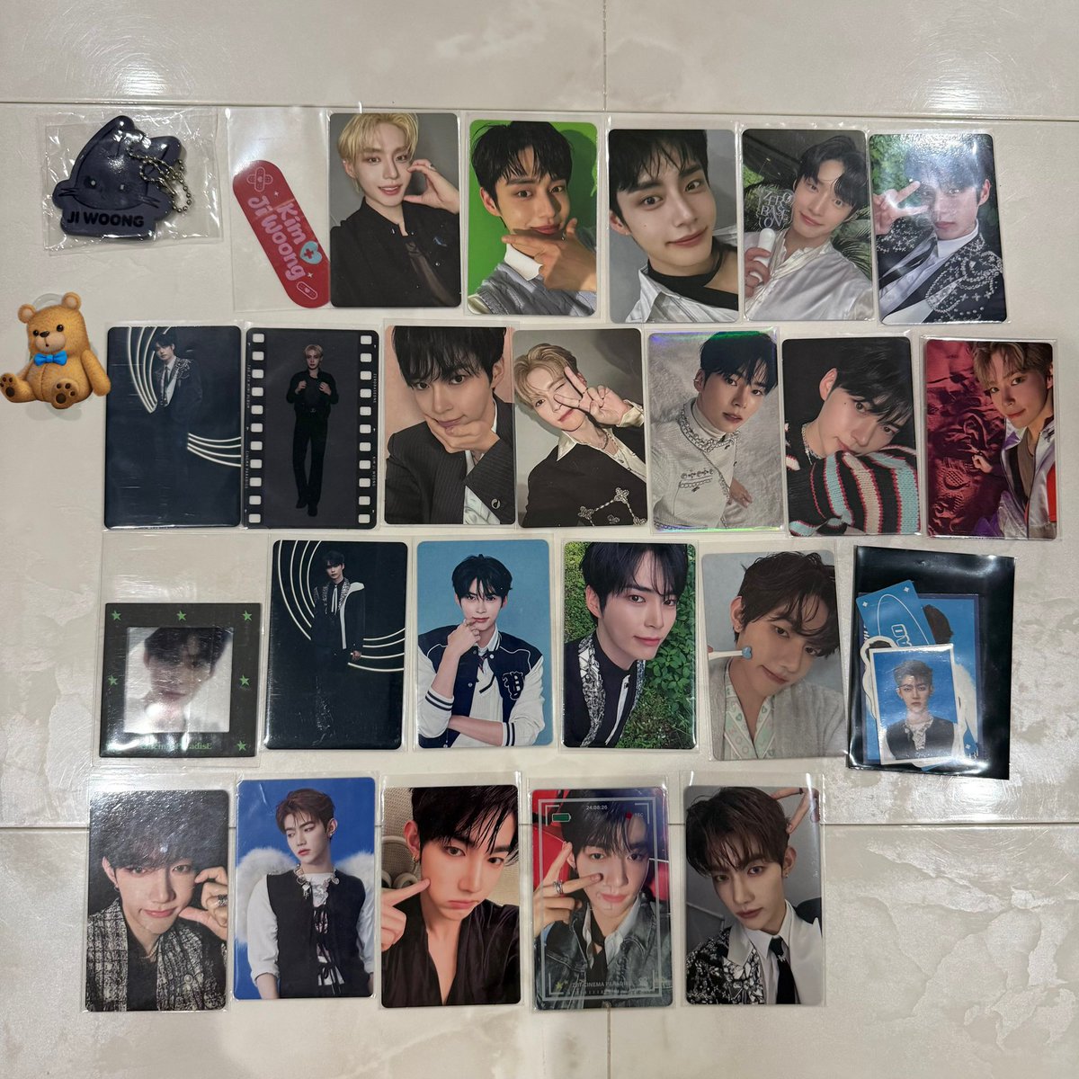 あす👑 tweet media