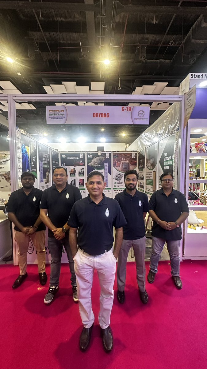 GlobalMgr's tweet image. Together we are team  " DRYBAG "