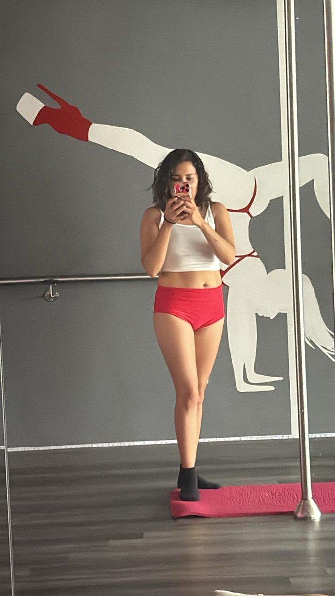 What do I look like? ☺️
Onlyfans.com/poledancergirl