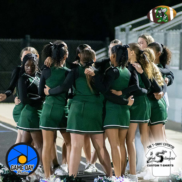DJGameDayPhotos's tweet image. Some pics from @hhornet_cheer, spirit and fans from Friday night’s win over Nederland. 
Full album up at gamedayphotos.smugmug.com
#fridaynightlights🏈 #txhsfb #hornetnation #hhsfb #huntsvilletx #texassportsphotographer #nikonusa