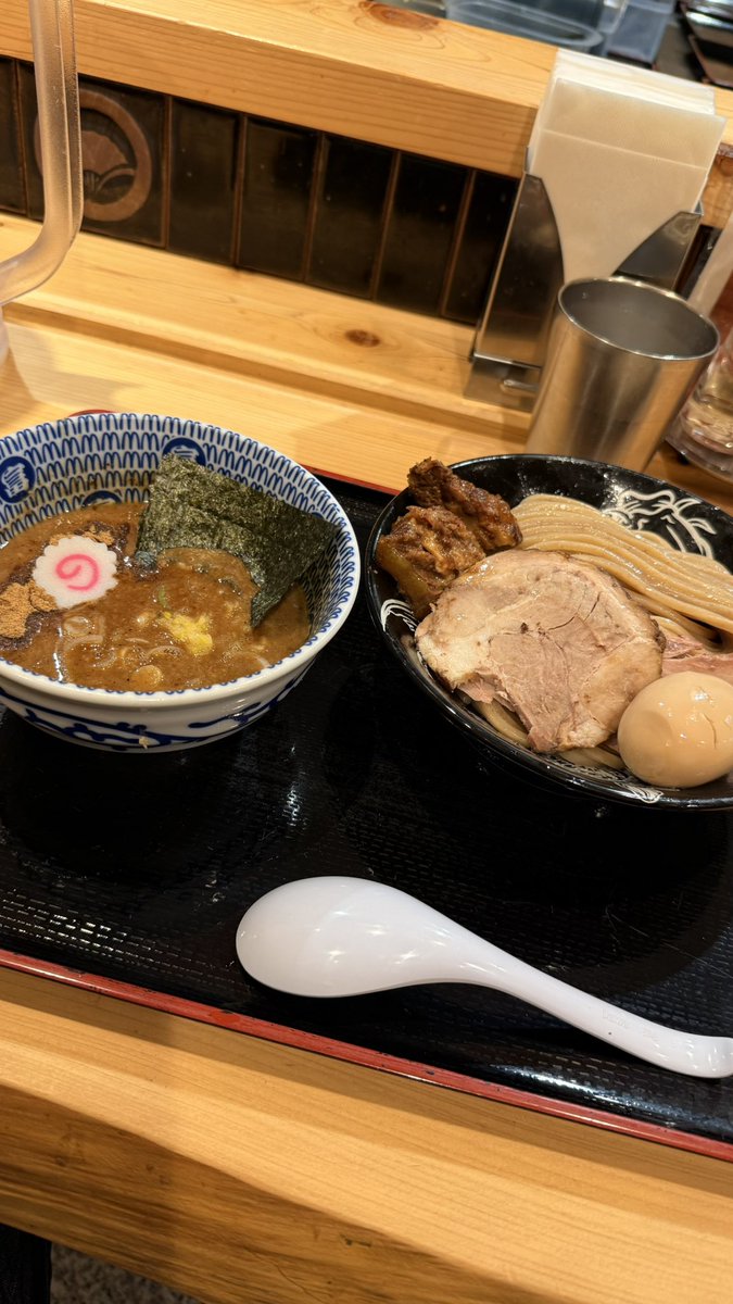 機外食🍜機内食はスキップ