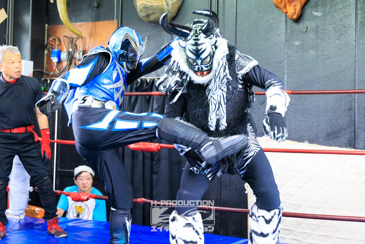 spark_flash2's tweet image. よう❗スパークだ❗
いろいろ操作ミスって低浮上だった
先日、ベルトを失いました
応援してくれた皆様、本当にありがとうございました❗
ただ、今は逆に落ち込んではいません、むしろ落ち着いてるかな
オレはオレでやる事をやる❗
どこかの小さい子のほんの小さな『わぁ❗』の為に❗