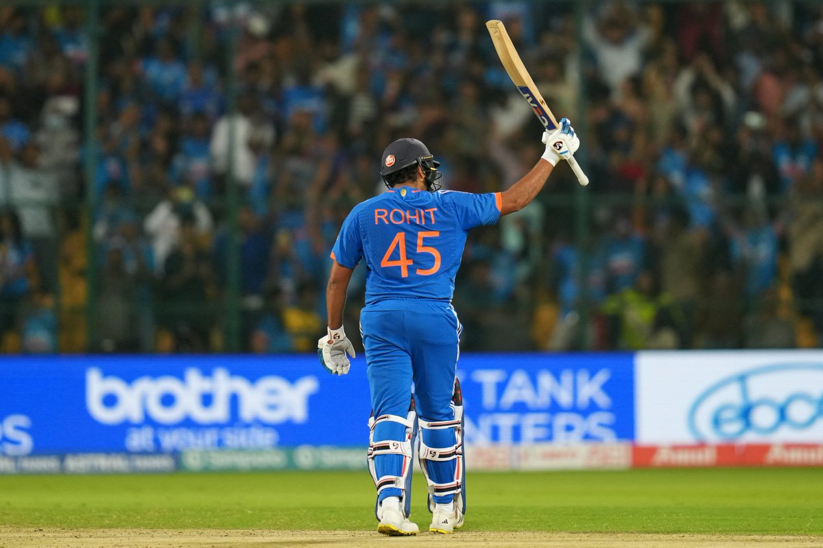 Rohit at 38th over - 101*(116)
Rohit at 50th over - 209(158)

CRICKET WORLD WITNESSED ONE OF THE ICONIC INNINGS EVER "OTD IN 2013". 🇮🇳 🙇

Rohit Sharma scored 209 runs against Australia in the series Decider at Chinnaswamy stadium and rest is history in the journey of Hitman.