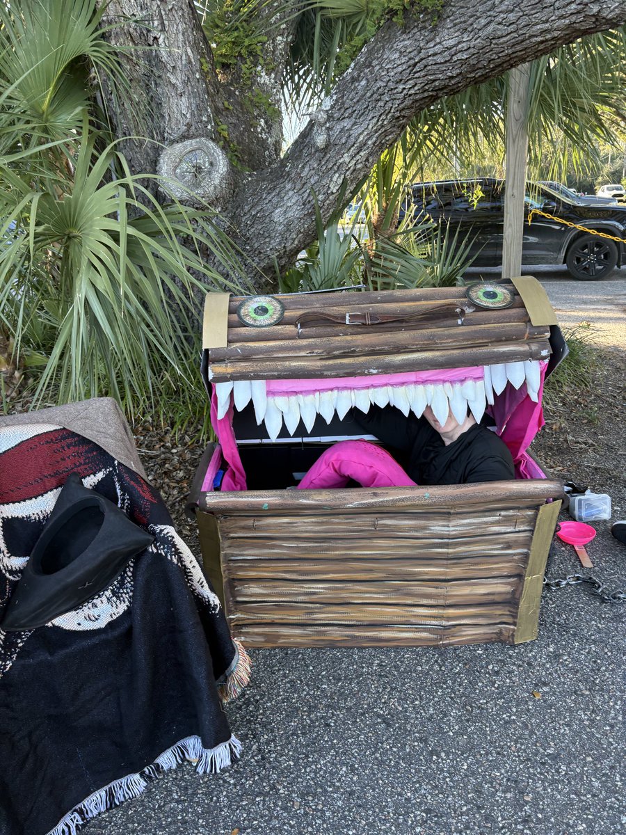 Darthmermer's tweet photo. Made a mimic costume for Halloween!! Very happy how it turned out! I was able to surprise a lot of people. https://t.co/MjDlvhfOcE