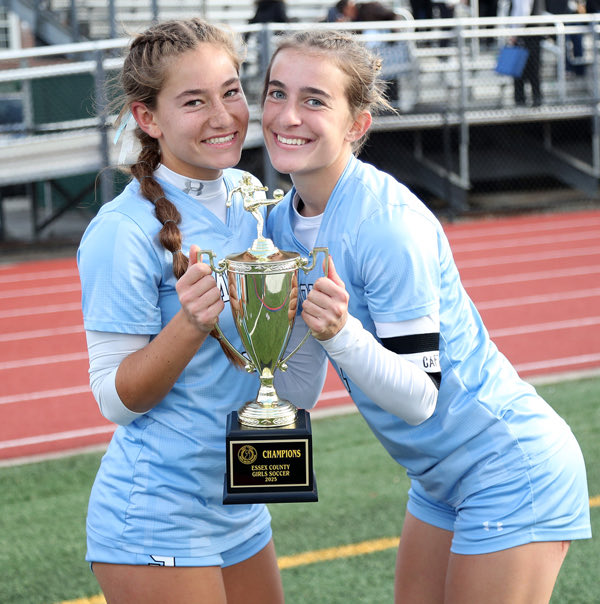 Chattermeister's tweet photo. ⁦@MSDA_Lions⁩ enjoy first ECT title ⁦@MSDA_SB⁩ ⁦@coachsoz⁩ ⁦@bcarrnjsports1⁩ ⁦@Philip_Alagia⁩ ⁦@parachini_jr⁩ ⁦@JosephStern22⁩ ⁦⁦@CoachBMD⁩ ⁦@Jstiefbold⁩ https://t.co/fji4maZJdo https://t.co/CJeFBc9GqB