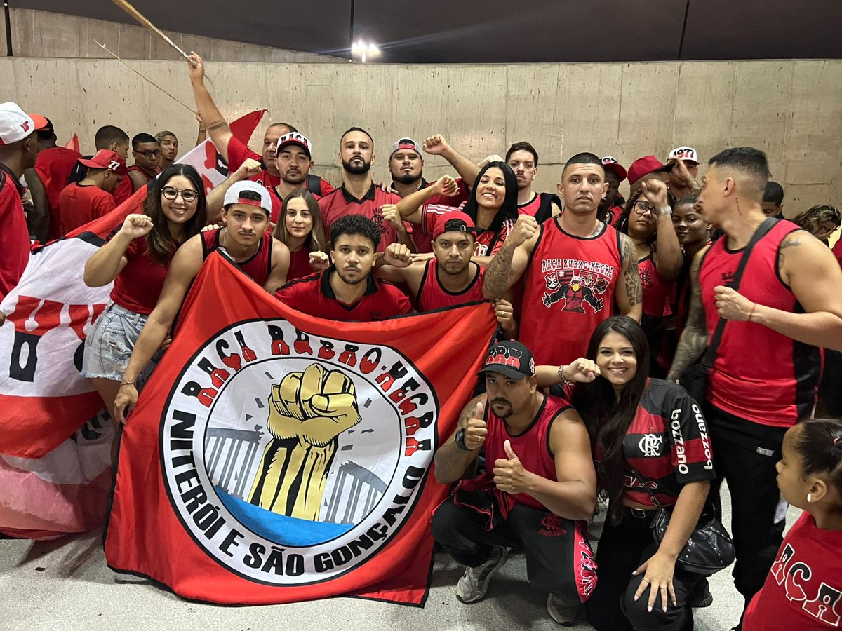 JOHN JOHN tweet media