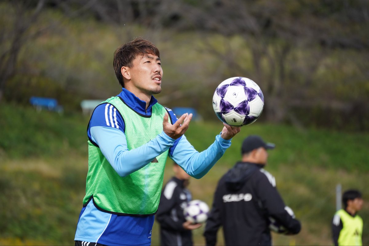 adidas FC町田ゼルビア サッカー練習着 adidas FC町田ゼルビア