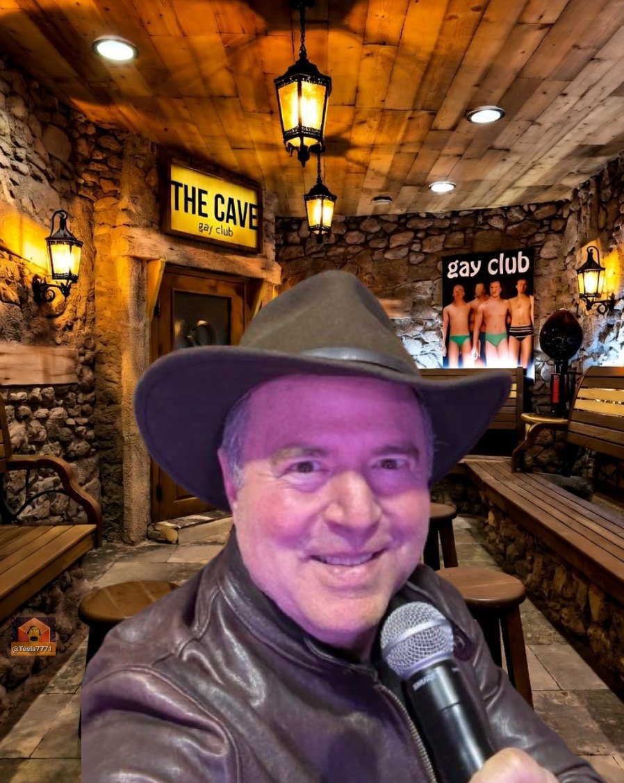 Indiana Twinkle Toes explores a cave 🌈