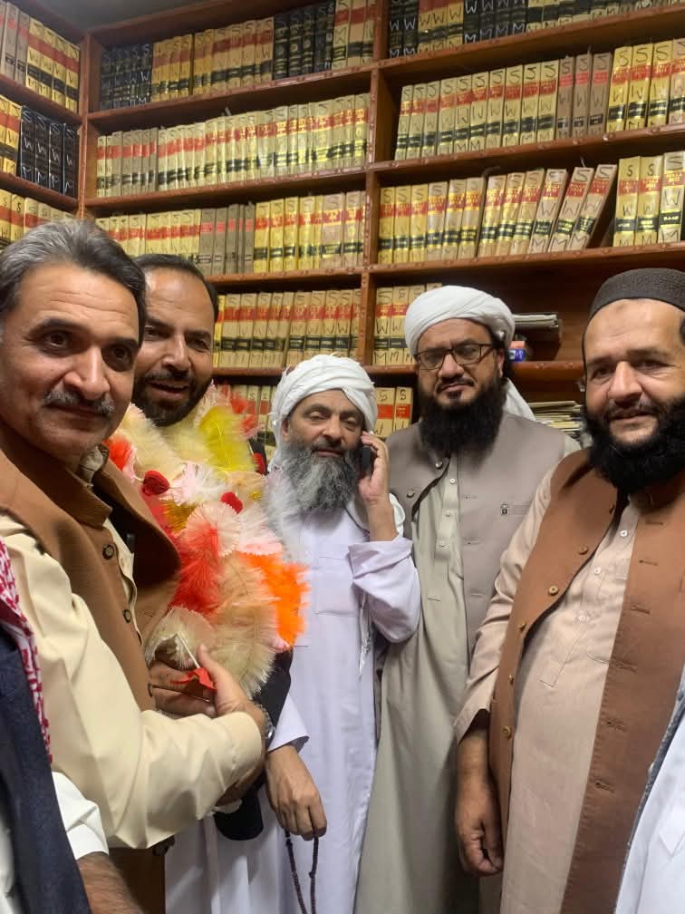 جمیعت علماء اسلام ضلع مانسہرہ کا ایک اور بڑا اعزاز 
ہزارہ ڈویژن سے سردار وقار الملک ایڈوکیٹ بار کونسل الیکشن میں بھاری اکثریت سے منتخب