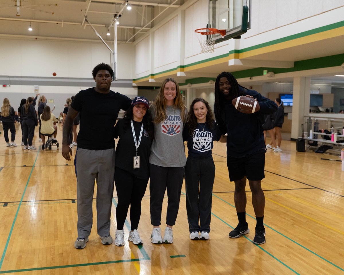 Thrilled to have been able to get into the Halloween spirit this past week with <a href="/GoTeamIMPACT/">Team IMPACT</a> and Lissy! 

#GoldStandard⛏️