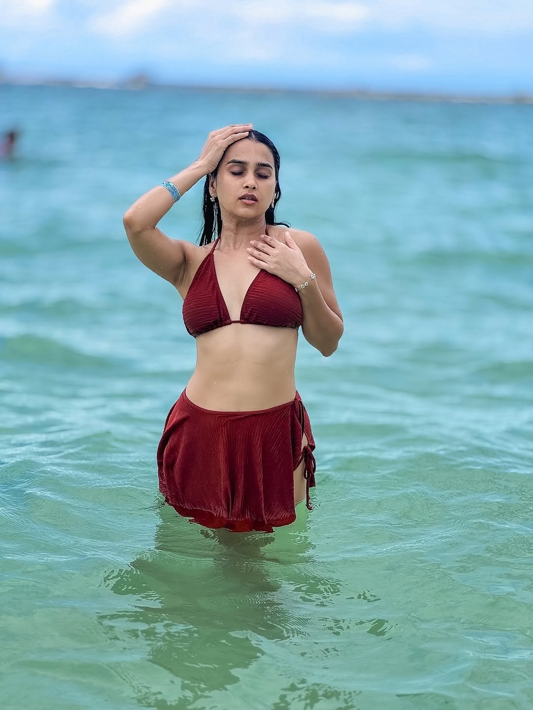 G4uJxN9boAAf2sZ?format=jpg&name=large