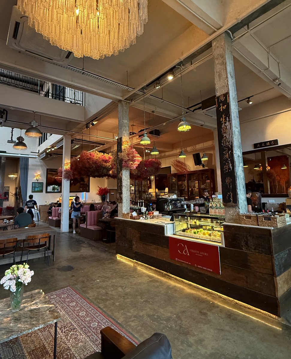 nxjwanasir's tweet photo. Went on a work trip to johor and stopped by this cafe called knock knock. Istg the food is insanely good!! 🤯

I had the best truffle pancake ever and I’d honestly drive all the way from Cyber to Johor just for it again https://t.co/IS3HvuVNVY