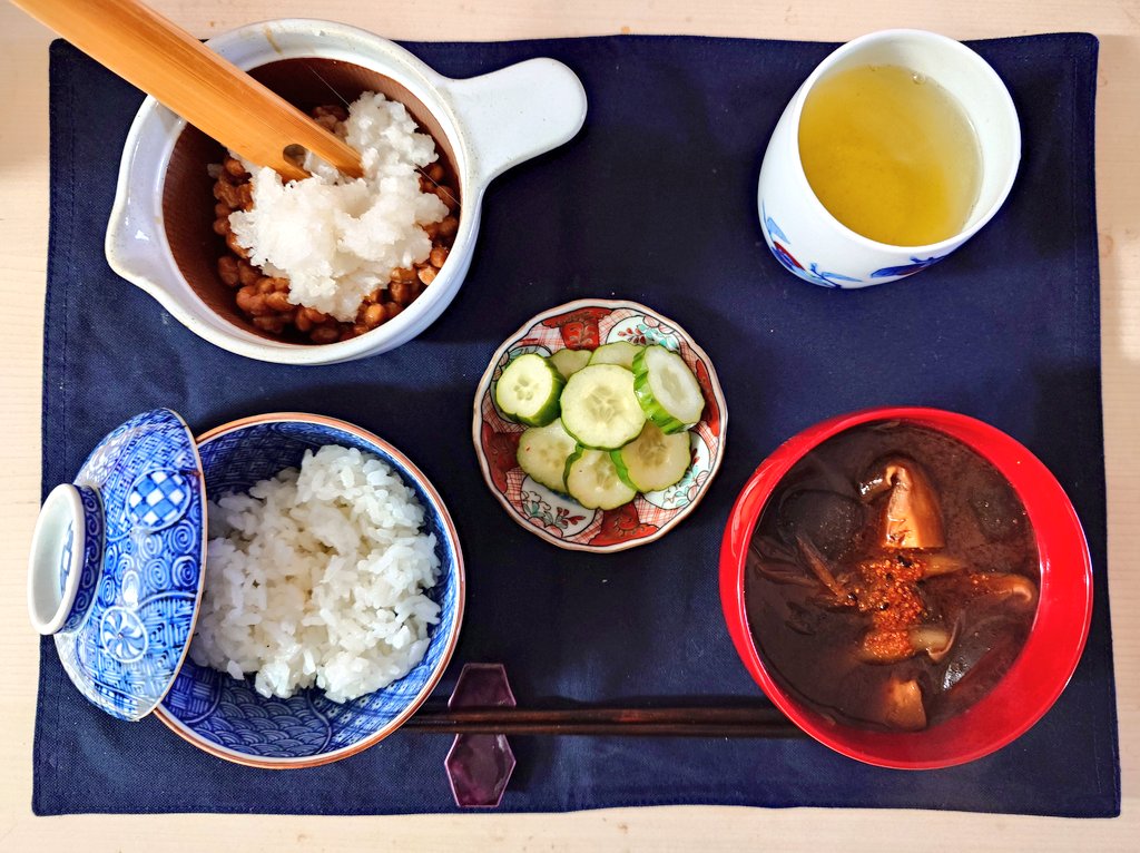 コマイヌさん　杉本泥牛　白釉の徳利と鳥文盃 コマイヌさん 杉本泥牛 白釉の徳利と鳥文盃