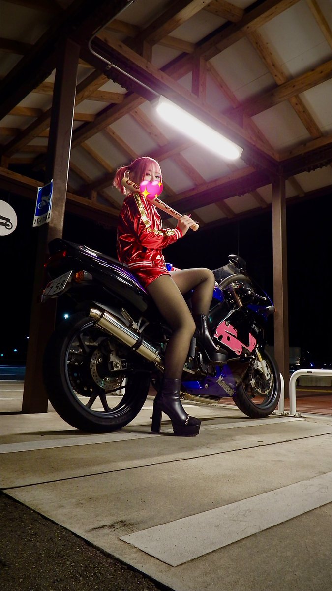 YuNa____mc51's tweet photo. ハーレイ・クインで写真撮ってもらった📸 https://t.co/GSnXxxqXDS