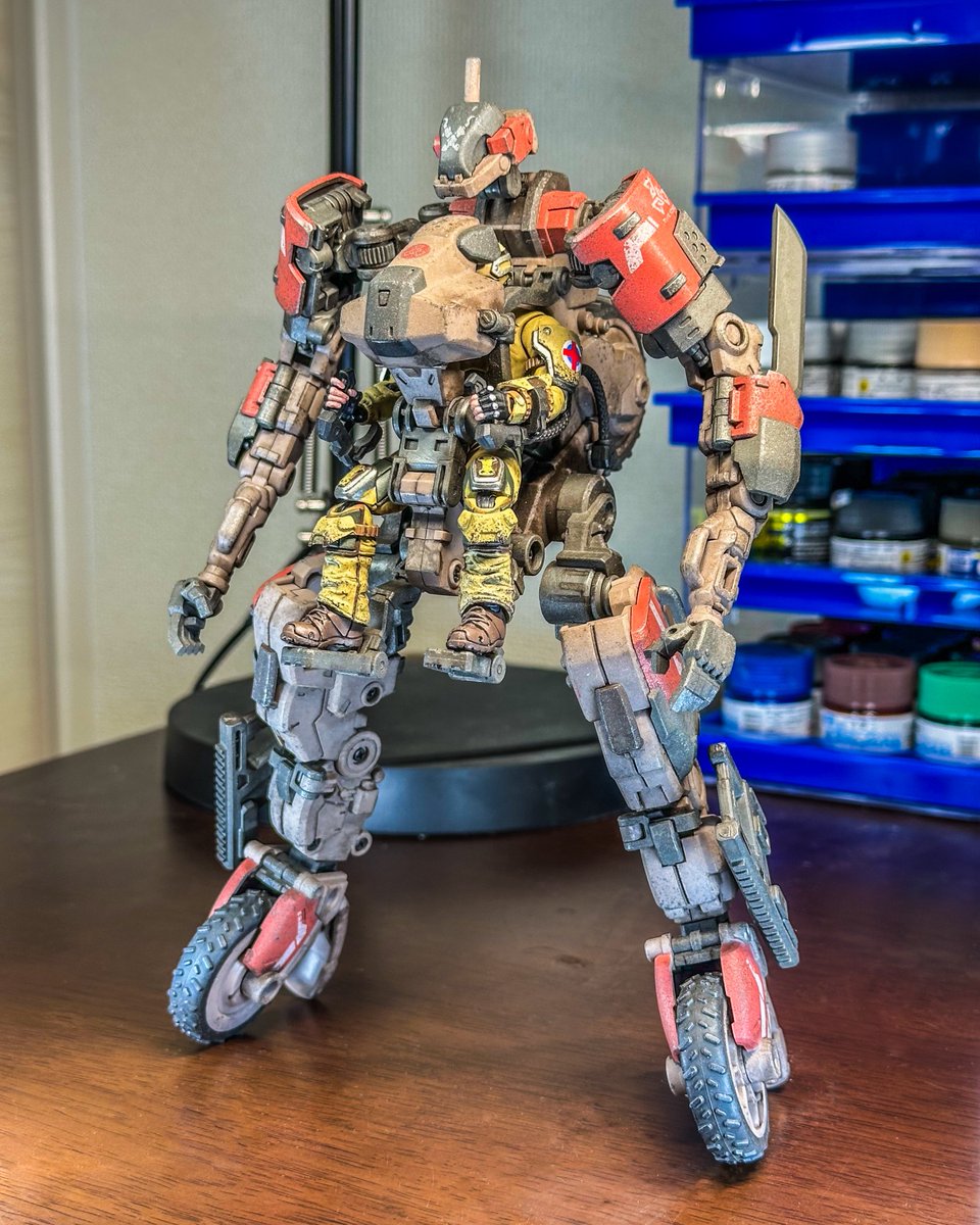 earlyan_d_river's tweet image. TOYS ALLIANCE 
ACID RAIN アシッドレインシリーズより

FAV-A112 RED CROW WINDER 
TYPE 12WDr 

エクゾスーツ玩具の最高峰
大きさは持て余し気味