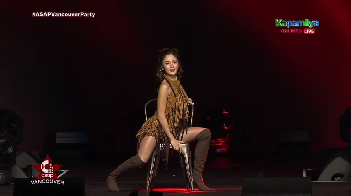 KapamilyaTFC's tweet image. Hataw naman ang ating #ASAP&apos;s Queen of the dancefloor!

@prinsesachinita @ASAPOfficial #ASAPVancouverParty 🇨🇦🇵🇭
#ASAP #ASAPVancouver #ASAP30 #ASAPonTFC #TFC #TheFilipinoChannel #KimChiu