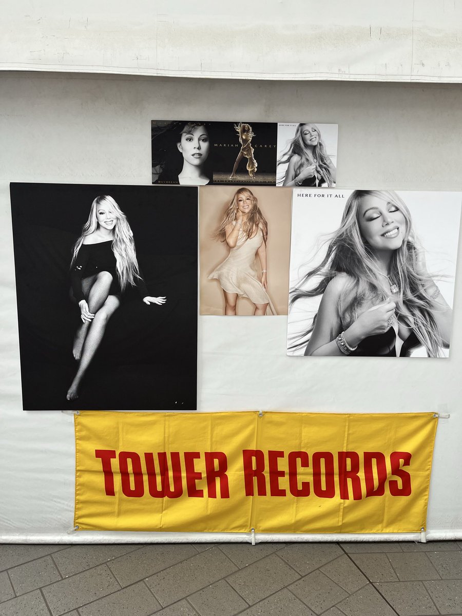 MARIAH CAREY Vintage ポスター フレーム付き MARIAH CAREY Vintage ポスター フレーム付き Mariah Carey: Amazon.sg