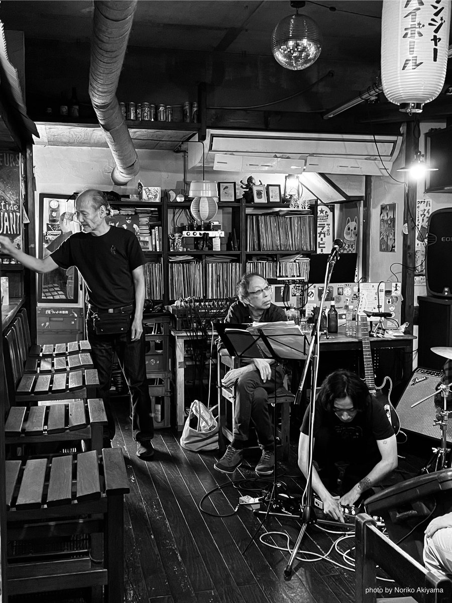 2025.11.1 酒場FUKUSUKE

みみのこと

<a href="/miminokoto2023/">みみのこと</a>