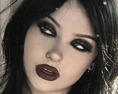 smokey eye &amp; vampy lip