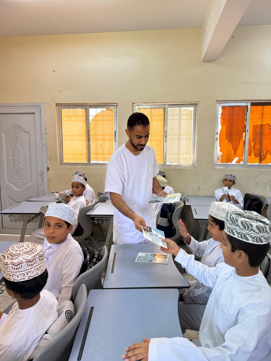 استمرار التحصينات المدرسية للفئات المستهدفة لطلبة الصف السادس التي ينفذها قسم الصحة المدرسية والجامعية والمراهقين