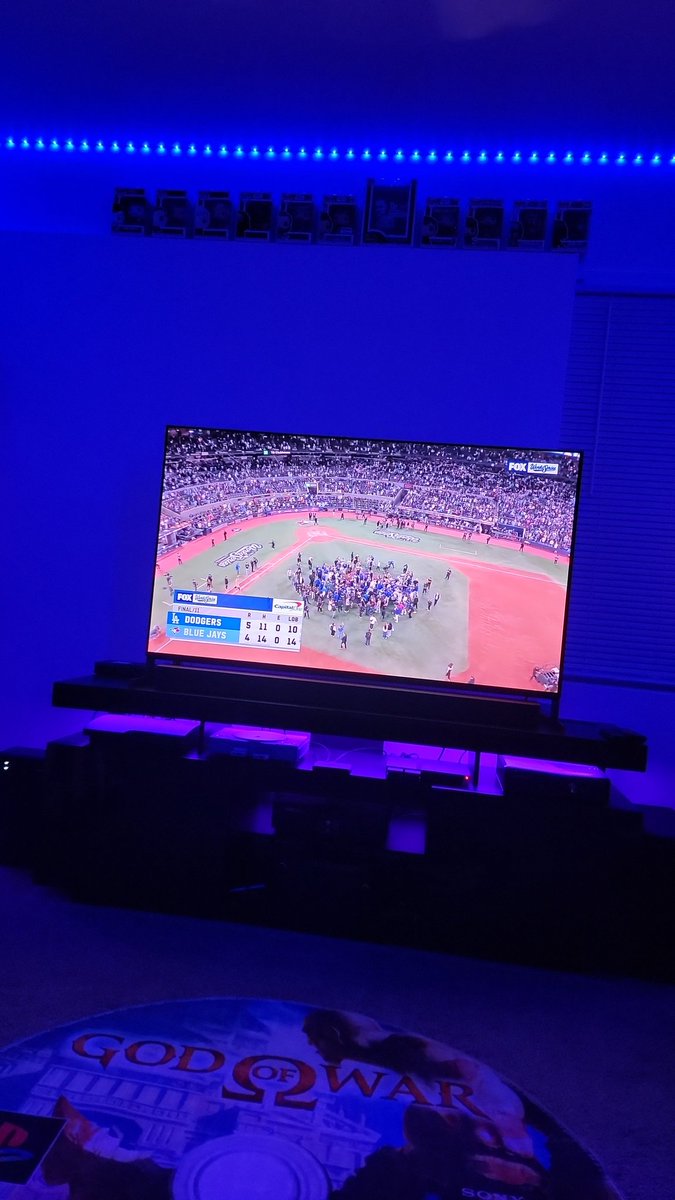 _sparkzz's tweet image. I guess you can buy yourself a World Series win. I was really pulling for the Blue Jays after the Dodgers knocked out my Brewers. Would&apos;ve been a dope underdog victory, but here we are once again...