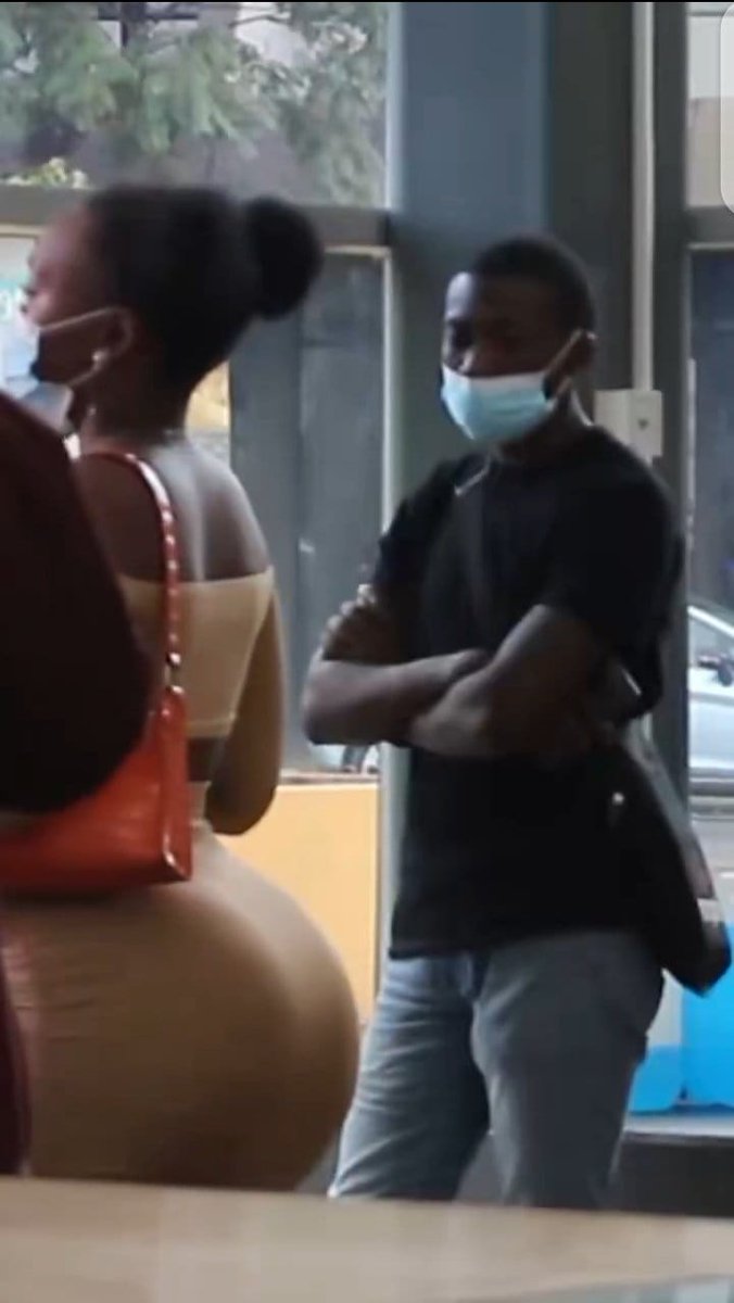 Nyash 🍑 will always be the end of men🤣
Have a blessed Sunday 
Watch video on thread 🧵👇