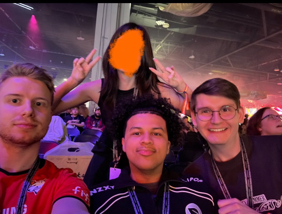 cailic8's tweet image. 