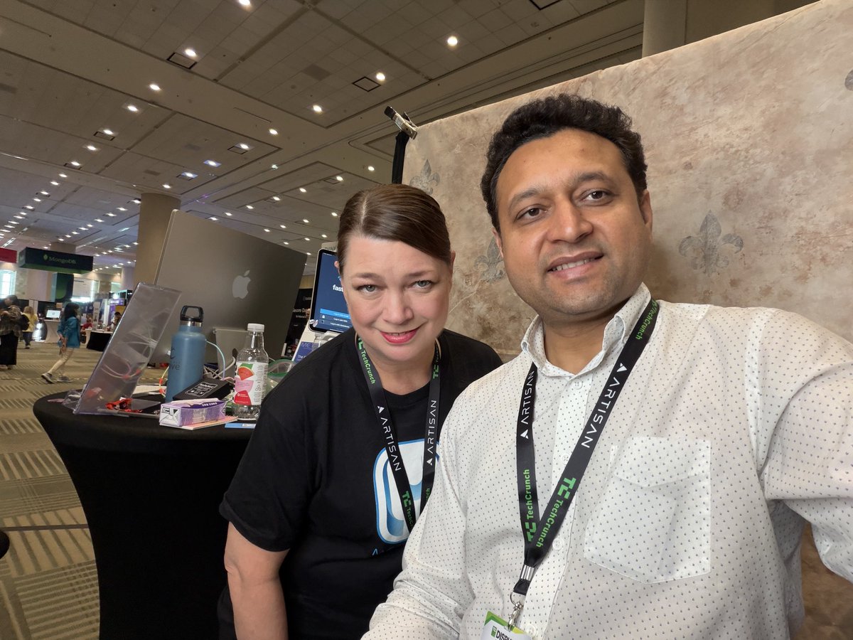 ceoallzone's tweet photo. Incredible few days at #TechCrunchDisrupt2025 in San Francisco 

Represented @AllZoneTech, met innovators from around the world, and explored next-gen ideas shaping the future of tech.

#Networking #Startups #Innovation #TechLeadership https://t.co/OnR2ekZ68u