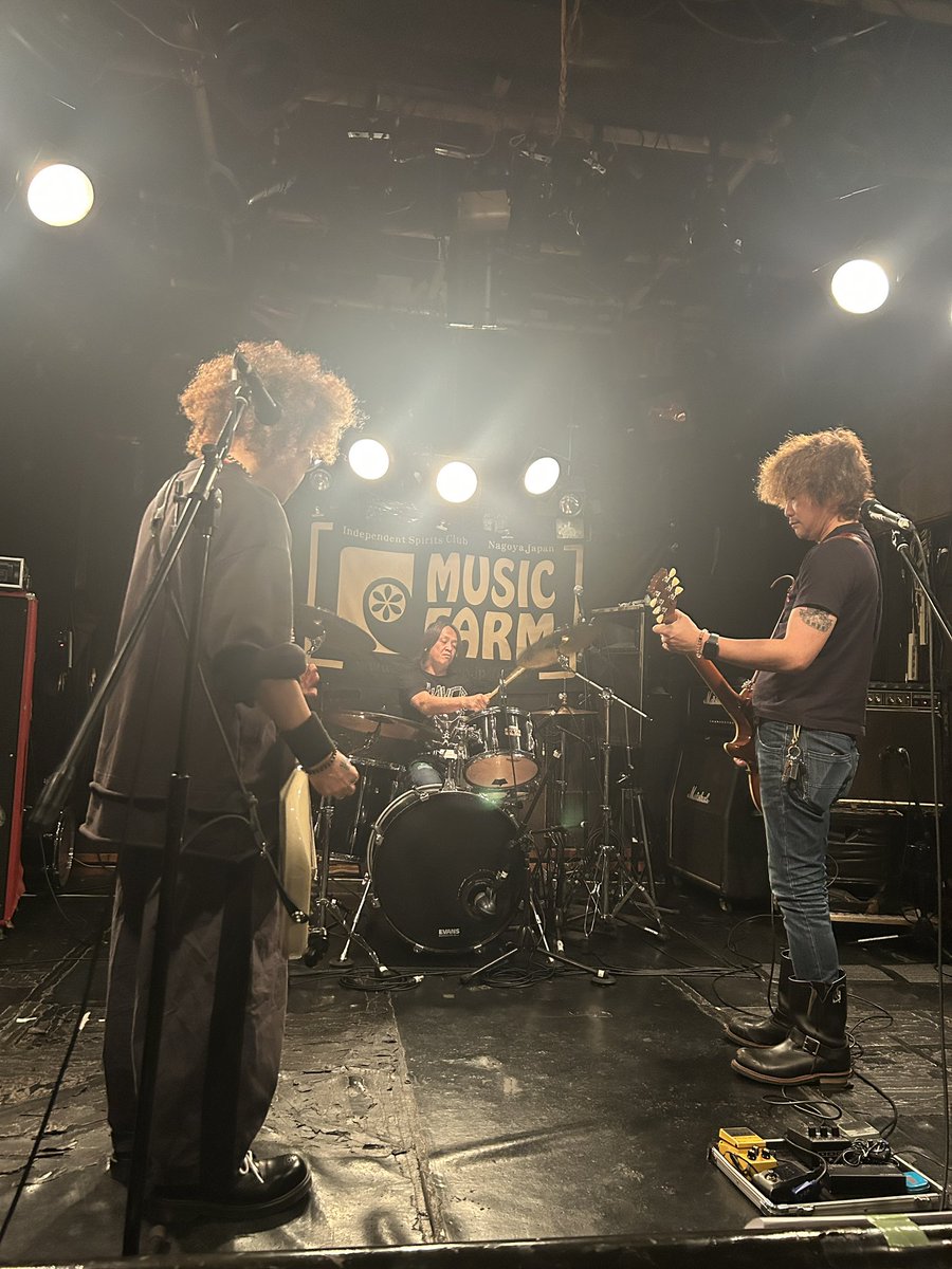 リハ始まりました❣️

約1ヶ月半ぶりのライブ‼️
新曲も披露！メンバー気合い入ってます
(๑•̀ㅂ•́)و✧︎

ご来場お待ちしてます٩(ˊᗜˋ*)و
