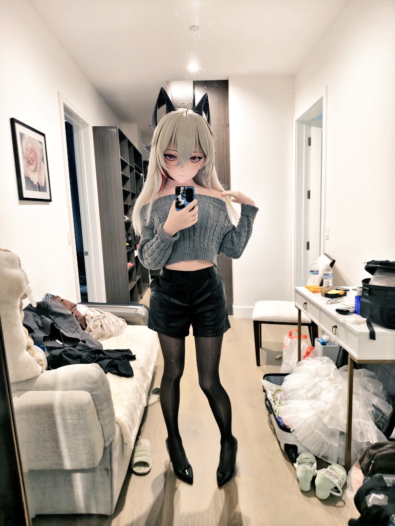 Instant233's tweet image. 老肩巨滑会梦见哈基米兔女郎吗

#着ぐるみ #kigurumi #赞妮