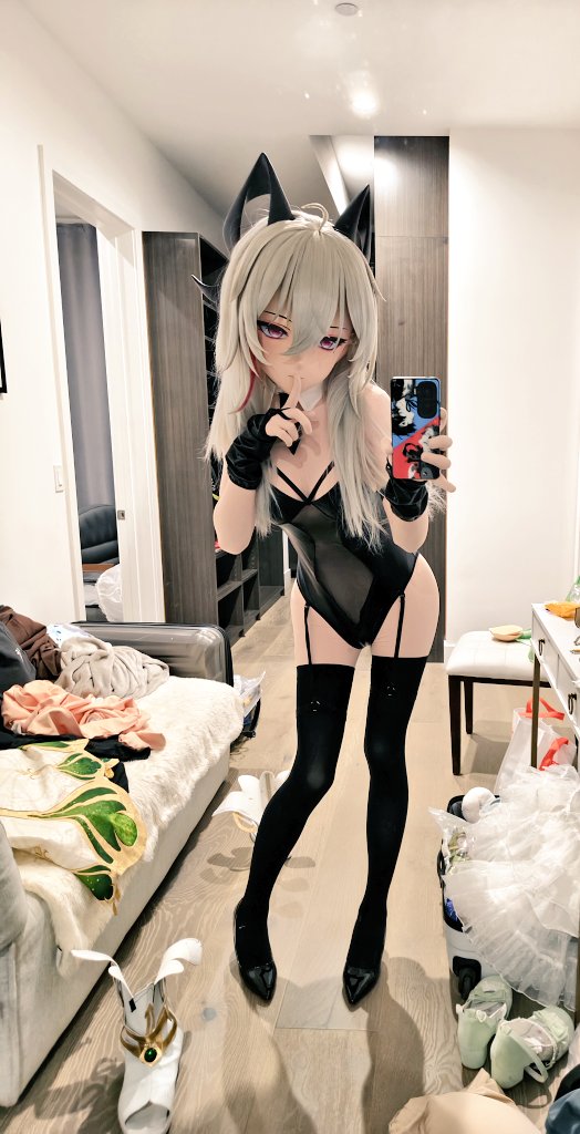 Instant233's tweet image. 老肩巨滑会梦见哈基米兔女郎吗

#着ぐるみ #kigurumi #赞妮