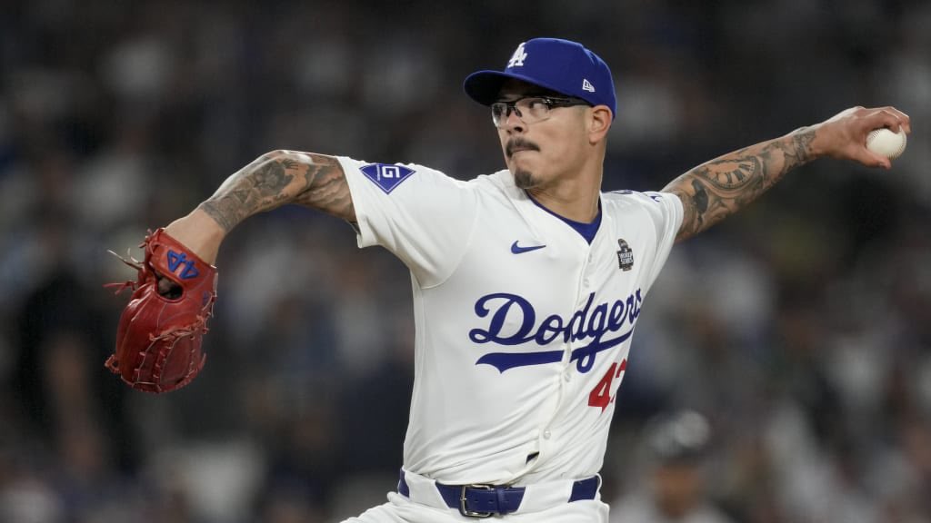 BACK to BACK World Series Champs! 🏆

A special congrats to Sinton, TX’s very own Anthony Banda on another championship.  What a series!

Go Dodgers! ⚾️🧢