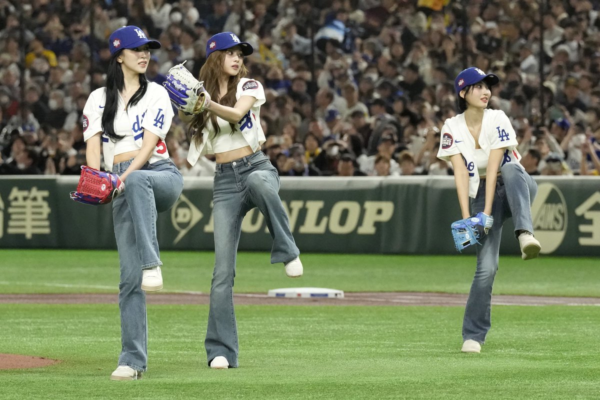 BasedSalvy's tweet image. congratulations to MISAMO #WorldSeries