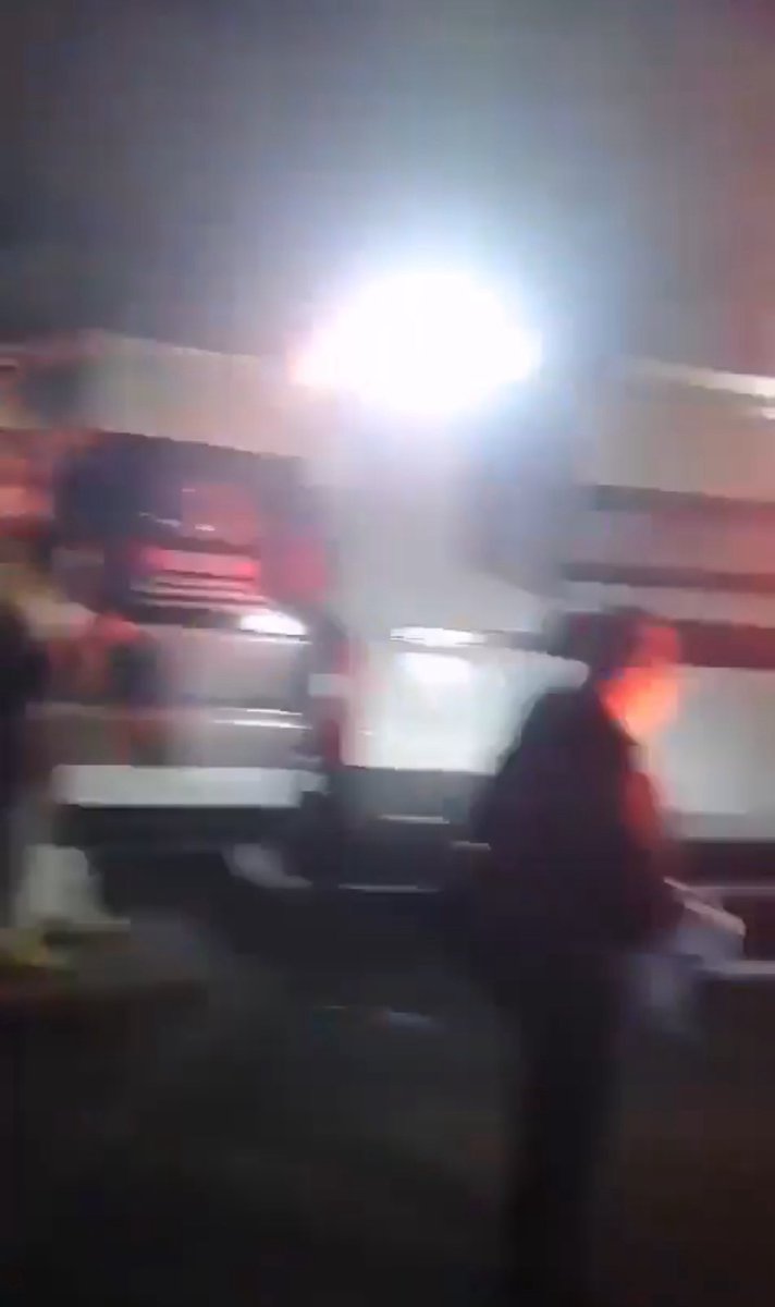 #ÚLTIMAHORA Matan al alcalde de de #Uruapan, Michoacán, Carlos Manzo. Fu atacado en celebraciones del Día de Muertos. Lo trasladaron a un hospital pero fue inútil. Hay dos detenidos y un agresor abatido. No se dejó amedrentar por criminales nunca 😡. <a href="/OHarfuch/">Omar H Garcia Harfuch</a> <a href="/DigitalmexPerio/">DigitalMex</a>