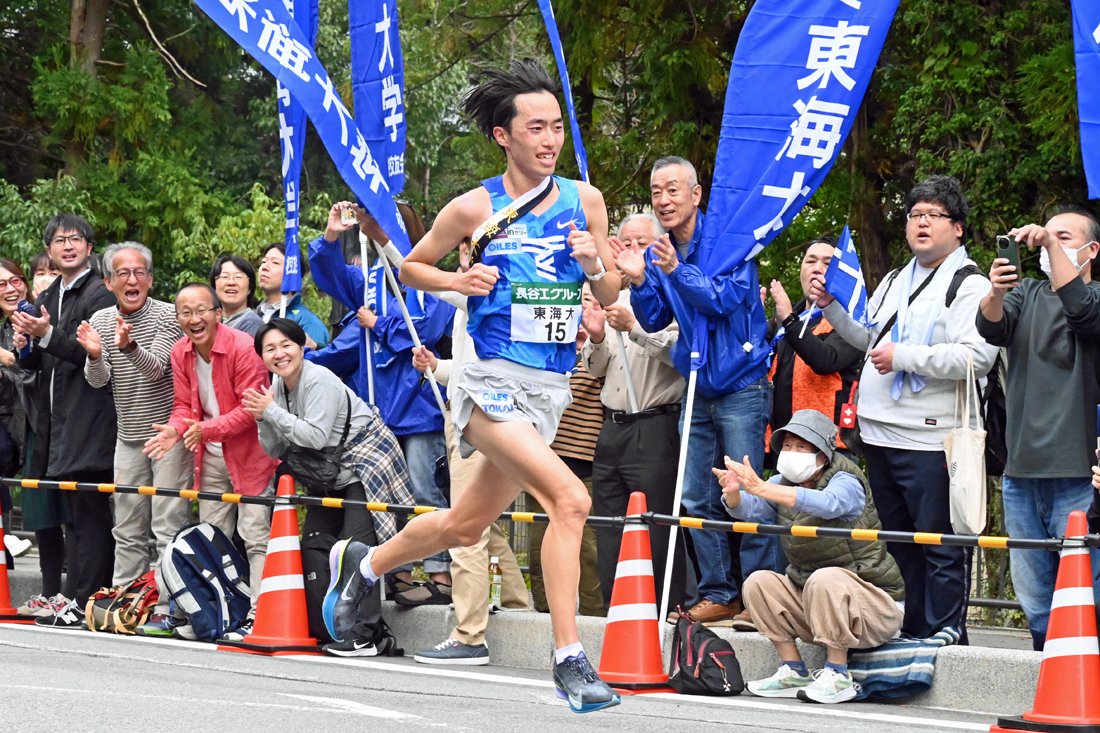Tokai_Univ_'s tweet image. 8区 竹割選手🎽 皆さんの温かい応援📣ありがとうございました📷 #全日本大学 #駅伝