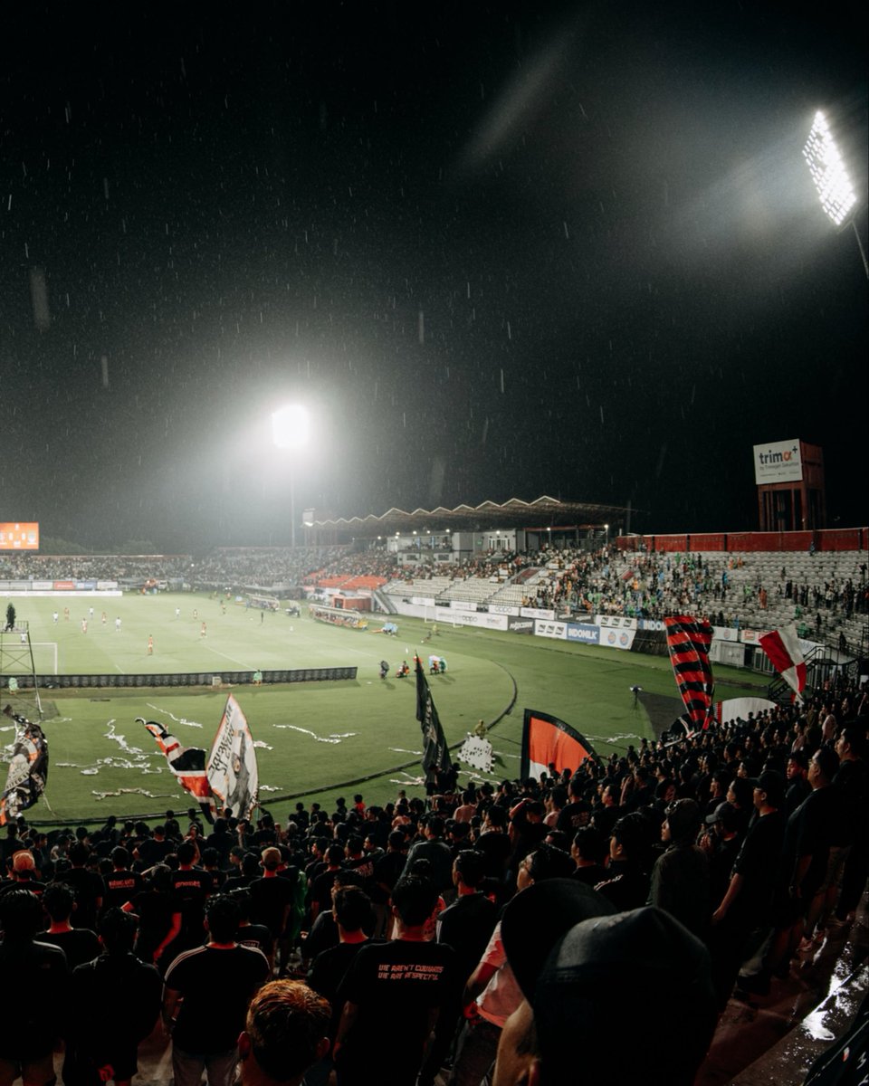 BALI UNITED FANS! tweet media