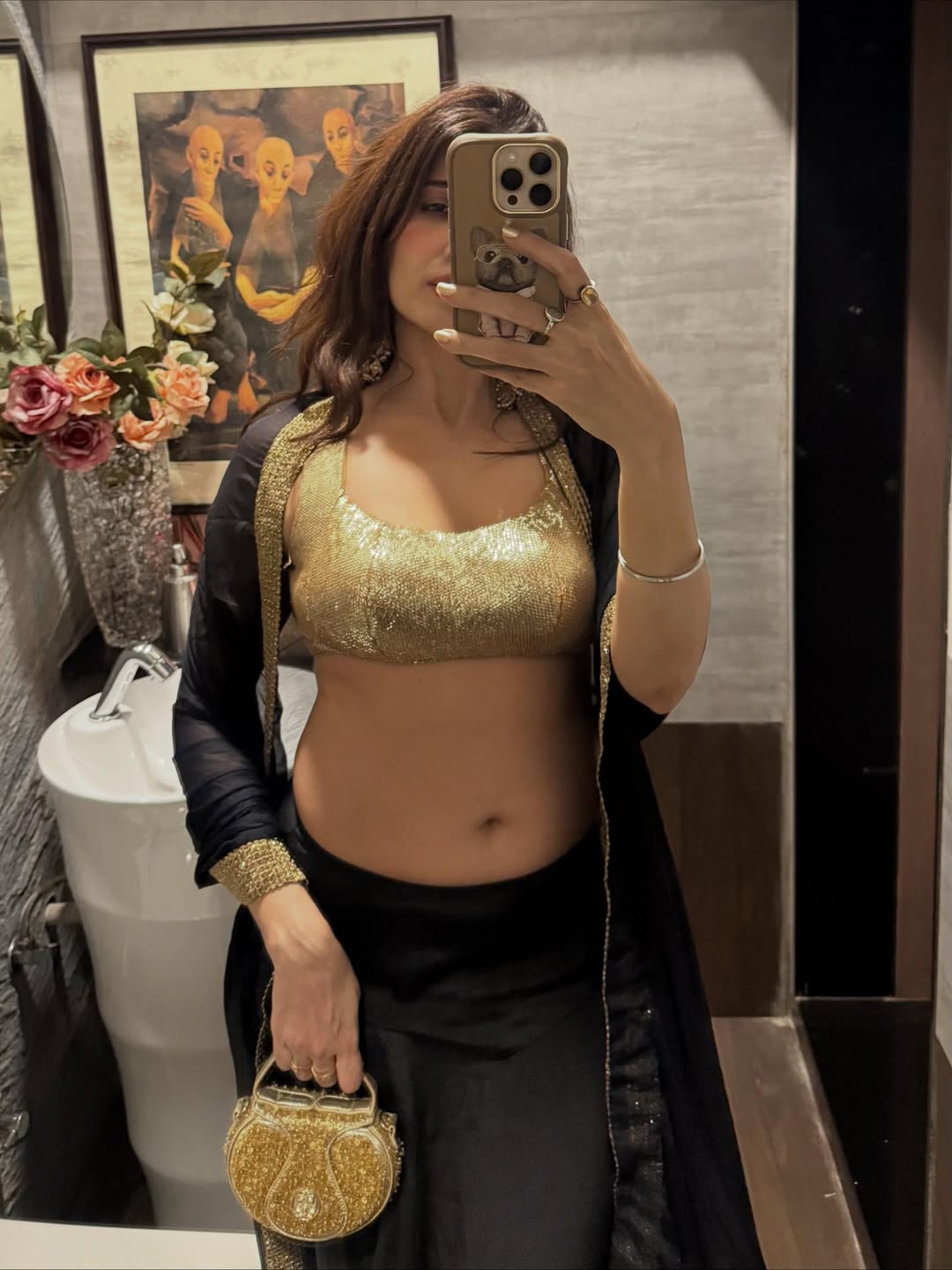 G4uUJRvbQAApLcH?format=jpg&name=large