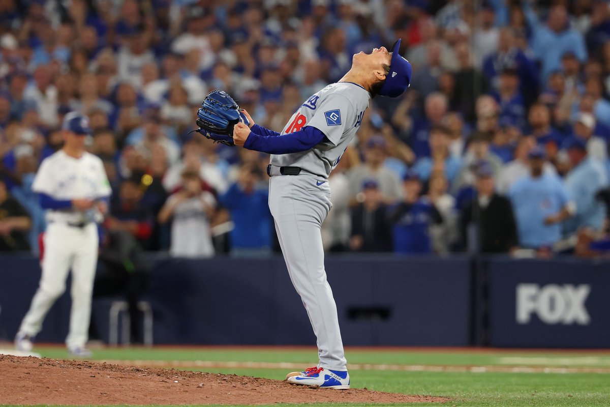 Yoshinobu Yamamoto DOMINATED in the World Series 🔥

G2: 9 IP, 4 H, 1 ER, 8 K, W
G6: 6 IP, 5 H, 1 ER, 6 K, W
G7: 2.2 IP, 1 H, 0 ER, 1 K, W

He recorded the MOST outs of any Dodger pitcher in Game 7 😳