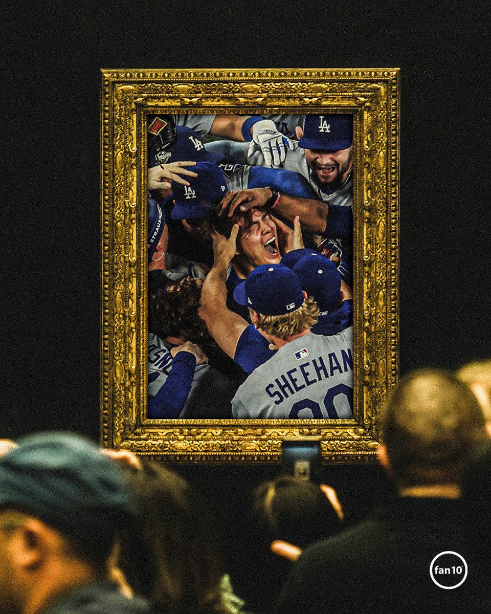 La imágen del año en la MLB, el momento del triunfo de los Dodgers de Los Ángeles en la Serie Mundial y el abrazo grupal al MVP Yoshinobu Yamamoto.

¡¡PARA EXHIBIR EN UN MUSEO!! 📸🖼️