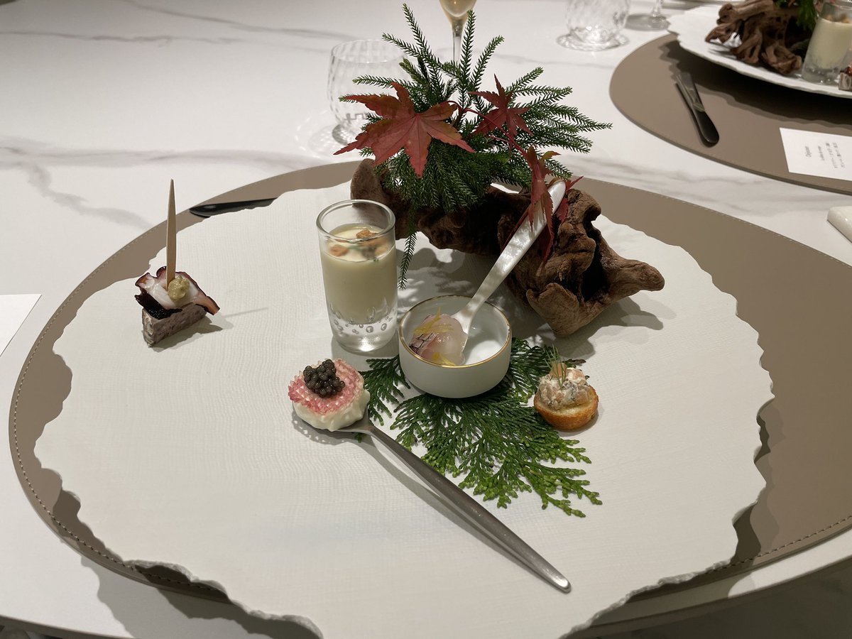 PF_512_S_Modulo's tweet image. 麻布十番でランチ。料理は全て美味しくてシェフの人柄も素敵でとても素敵な時間を過ごせました。また行こっと。
#LaMaisonConfortable
#シェフ赤坂洋介