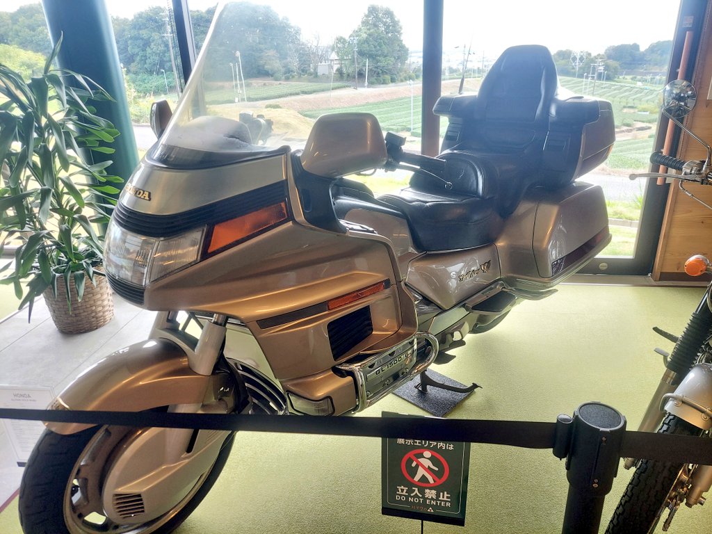 Elizabeth Collinsさん専用 𝓉𝓪𝓴𝓪 on X