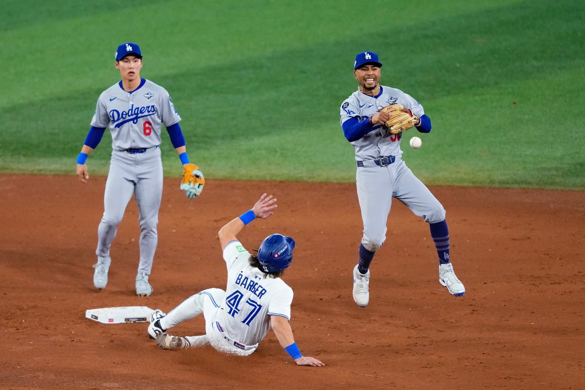 In his first full season as an MLB shortstop, Mookie Betts turned the double play of his life to win the World Series!

What a moment.