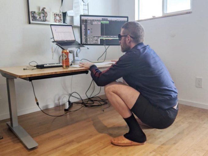 Gm everyone and happy new month 

Heard November will be great for crypto so I sold my chair to ape the dip.