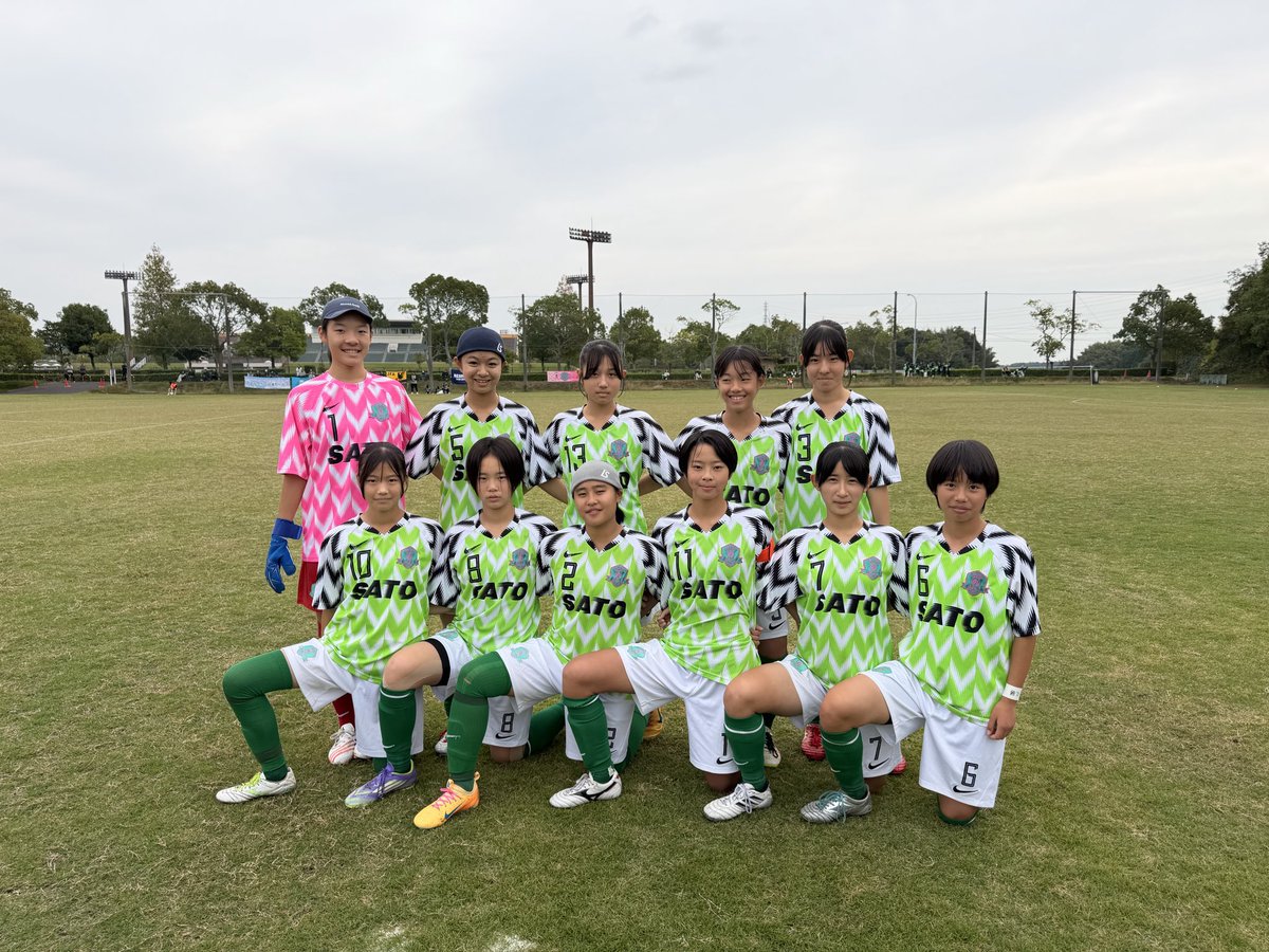 ryo_6556's tweet image. 高円宮妃杯JFA 第30回全日本U-15女子サッカー選手権大会 東海大会2回戦
@三重交通G スポーツの杜鈴鹿第２グランド

陵介、福田、織田コーチ

7-0アスルクラロ沼津
6ノグチ3
8(10)リリア2
2サクラコ1
11(19)コハル1

#SATOなでしこ U-15
#東海大会